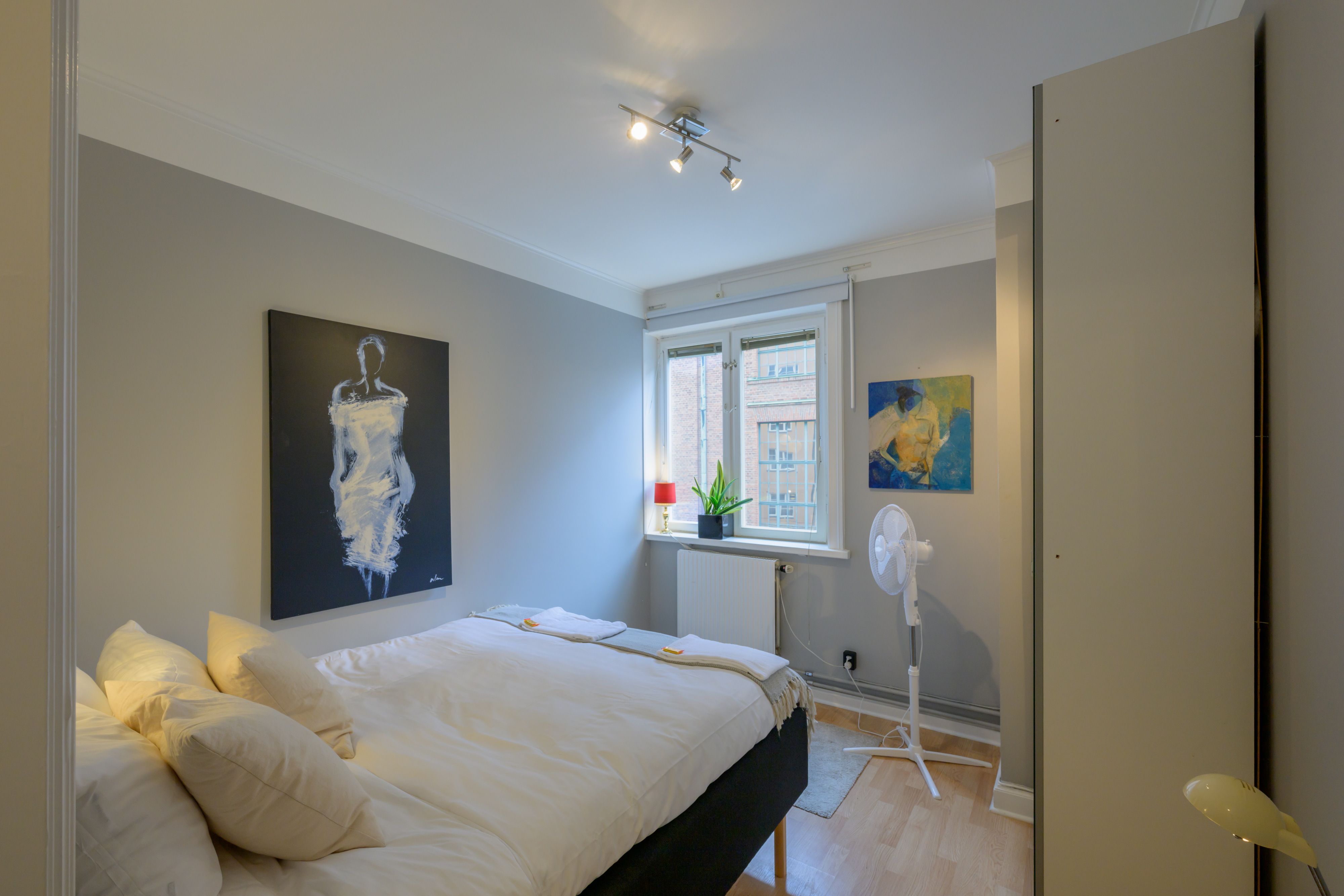 Apartment 2 view 28